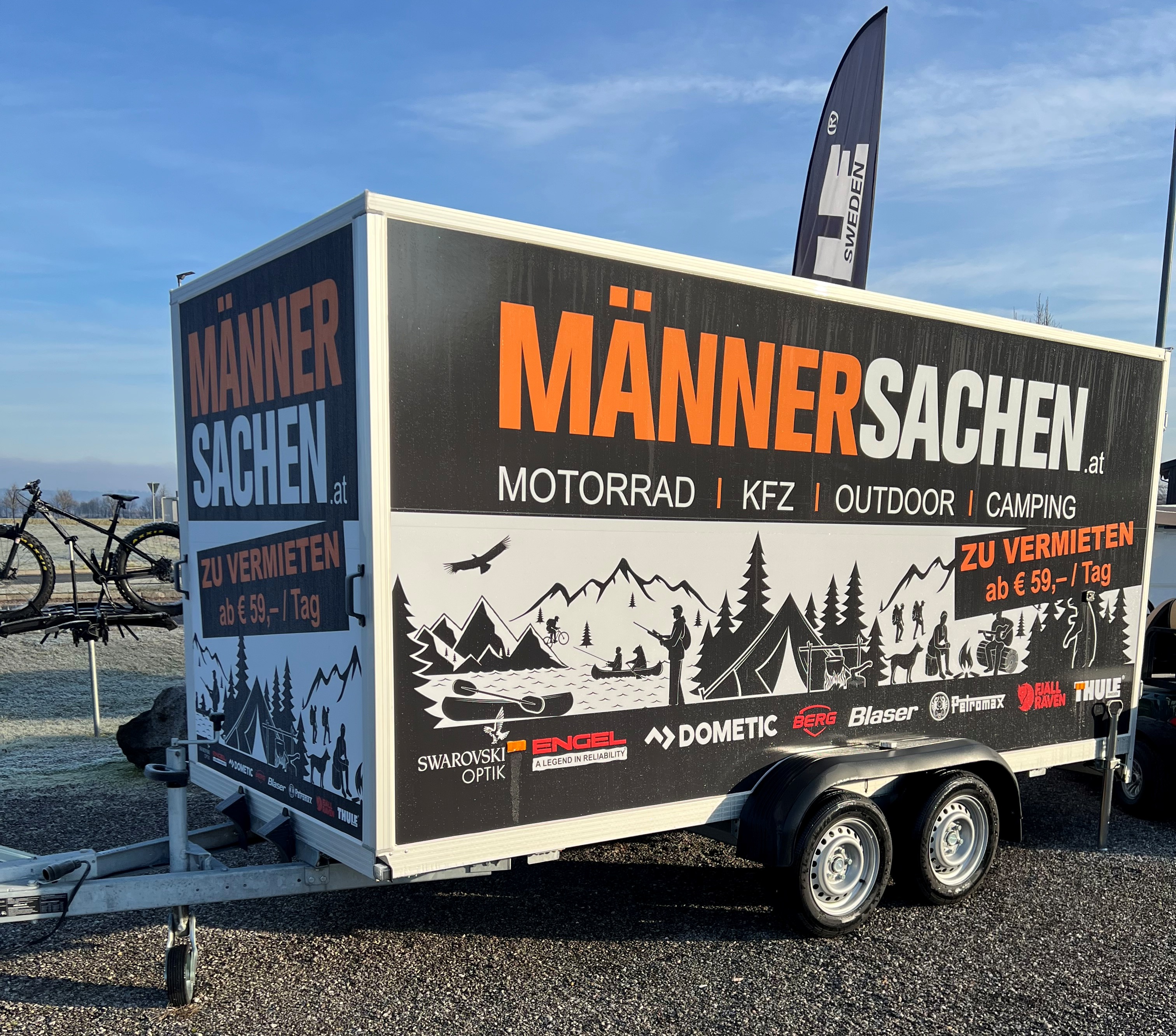 TRANSPORTANHÄNGER HUMER Koffertransportanhänger zu mieten